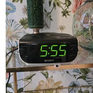 Retro Sony Dream Machine ICF-CD815  Dual Alarm Clock Radio